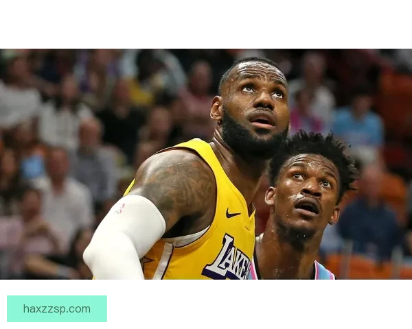 从录像回放看湖人对阵热火第一场的关键转折与战术博弈解析